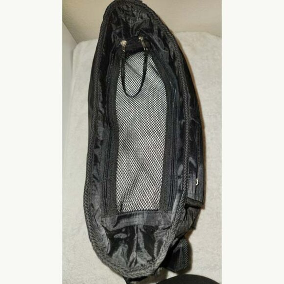 BOOTS AND BARKLEY EXTRA-LARGE BLACK NYLON SMALL PET CARRIER W/ZIP CLOSURE - Picture 10 of 11